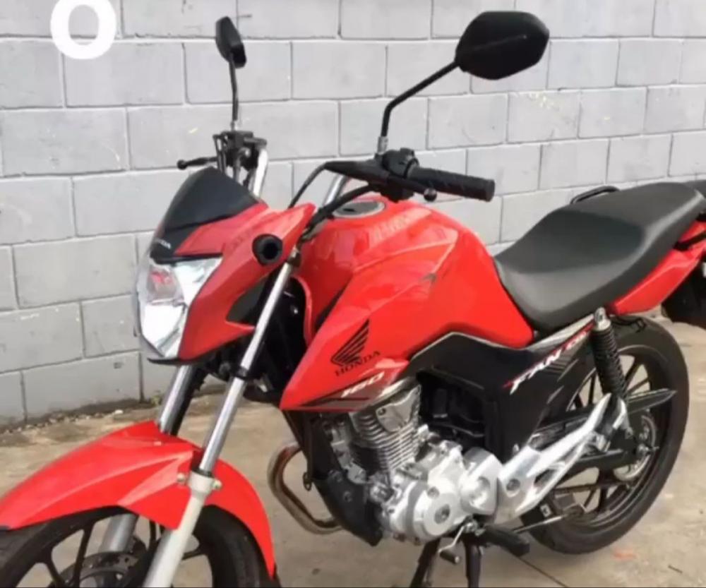 Criminosos armados roubam motocicleta próximo ao bar do Mundinho 