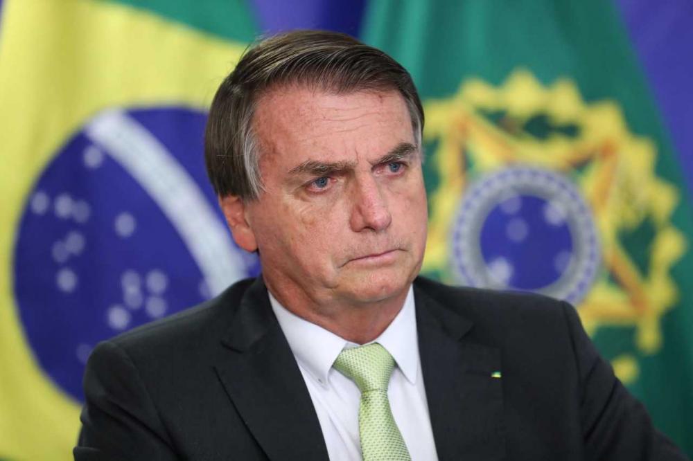 Bolsonaro desiste de pedir impeachment de Barroso ao Senado