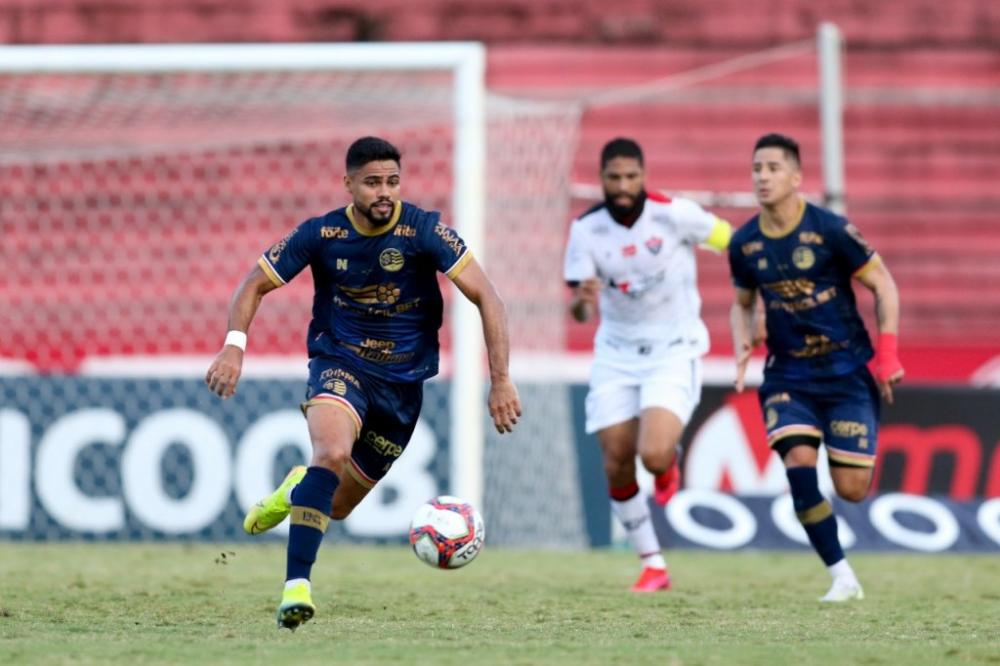Vitória empata com o Náutico e segue ameaçado de rebaixamento