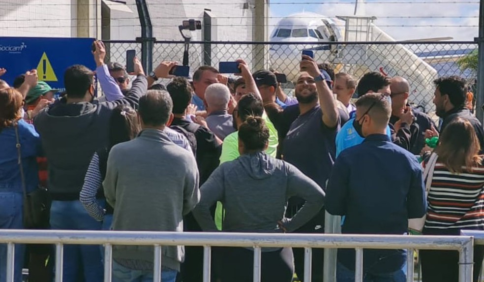 Bolsonaro chega à Bahia para visitar obras da FIOL e formalizar contrato de concessão da ferrovia