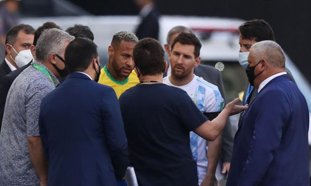 Anvisa interrompe partida entre Brasil e Argentina pelas Eliminatórias da Copa