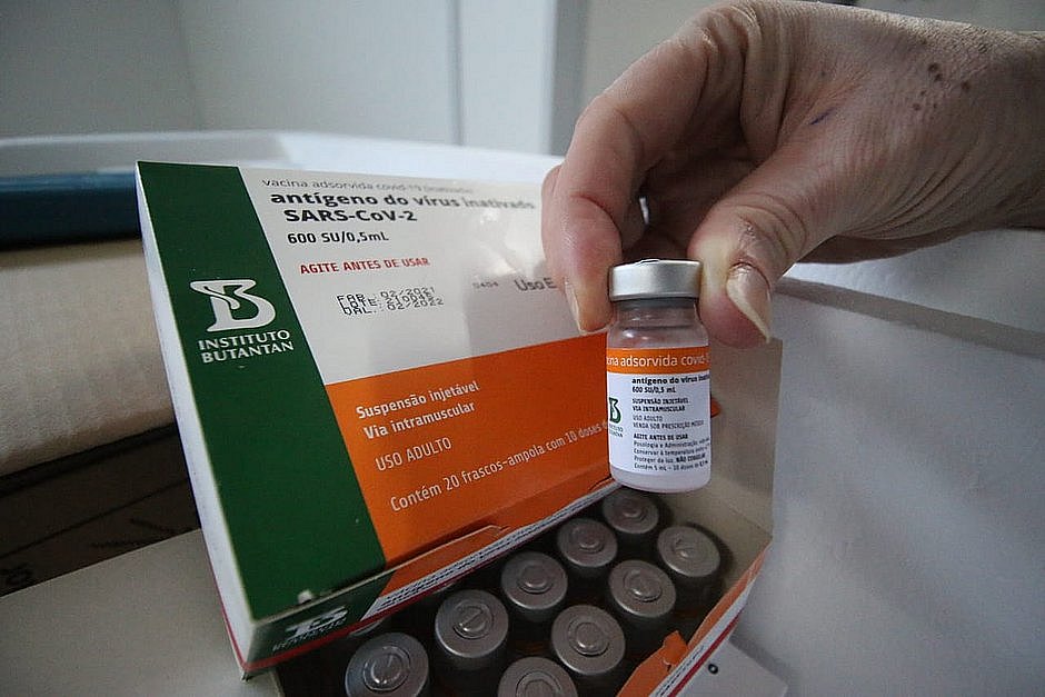 Bahia recebe mais de 1 milhão de doses de vacinas contra a covid