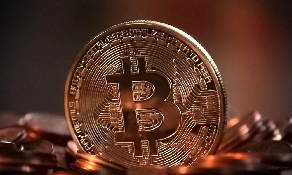 El Salvador se torna primeiro país a adotar bitcoin como moeda legal 