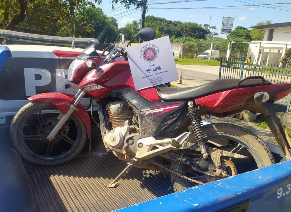 Homem é preso com moto roubada em Dias d’Ávila