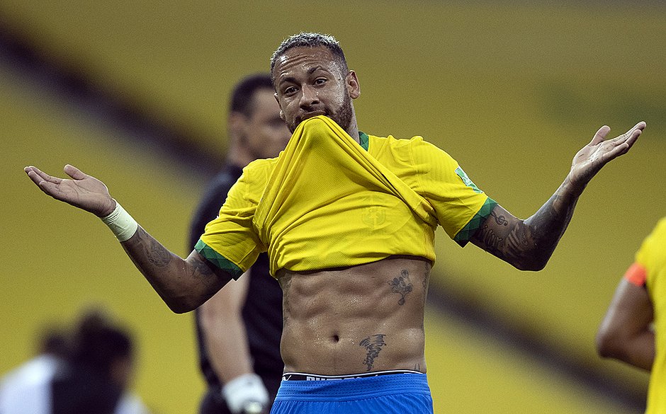 'Não sei mais o que faço para a galera me respeitar', desabafa Neymar