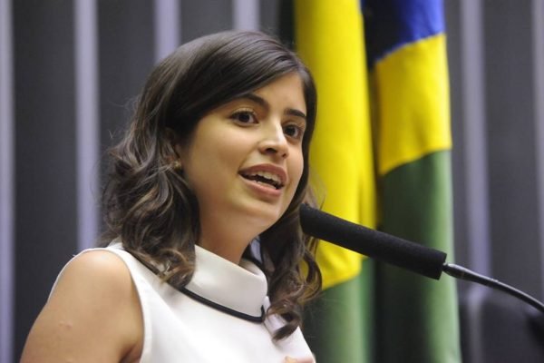 Deputada Tabata Amaral anuncia filiação ao PSB