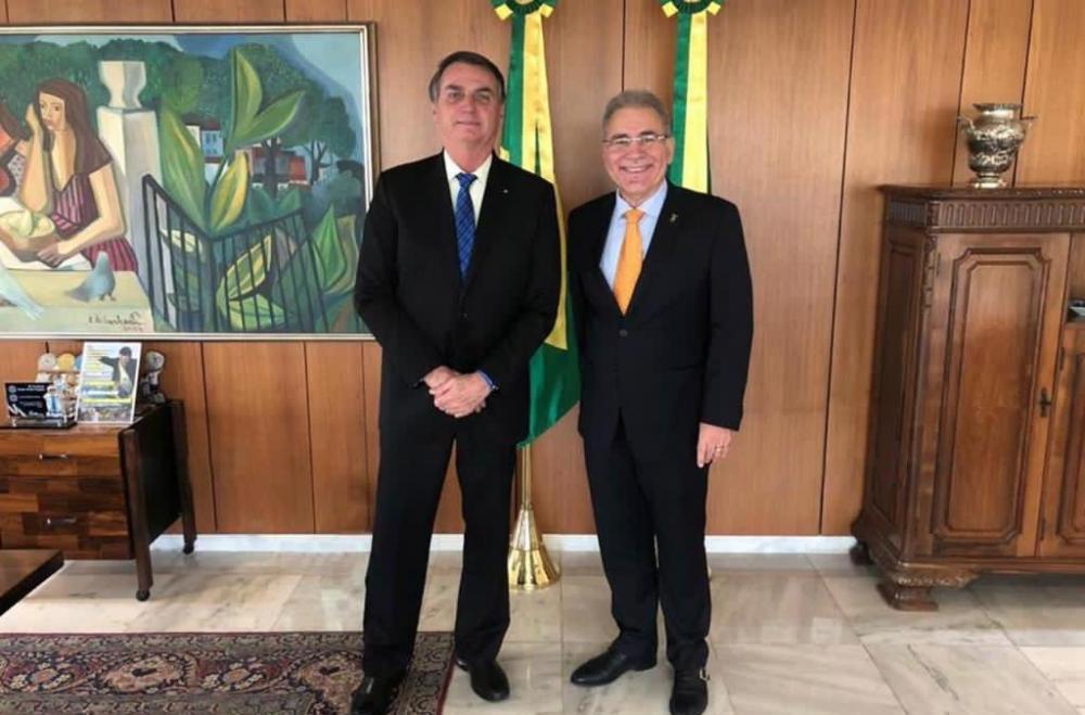 Bolsonaro é aconselhado a sinalizar doação mundial de vacinas para 2022