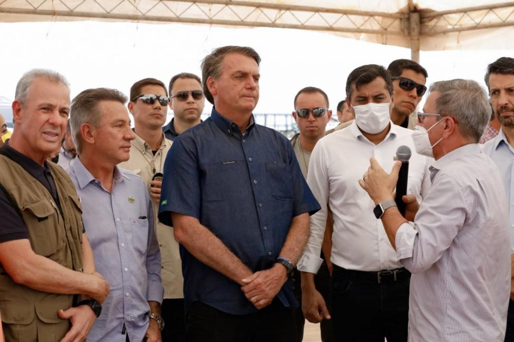 Bolsonaro anuncia obra que liga Roraima a sistema elétrico nacional
