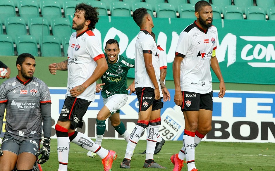 Vitória perde para o Goiás por 3x0 e se afunda ainda mais no Z4