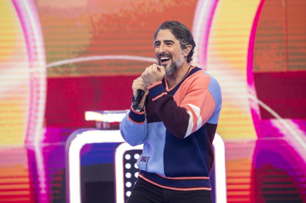 Marcos Mion diz que não podia exibir tatuagem de santa na Record