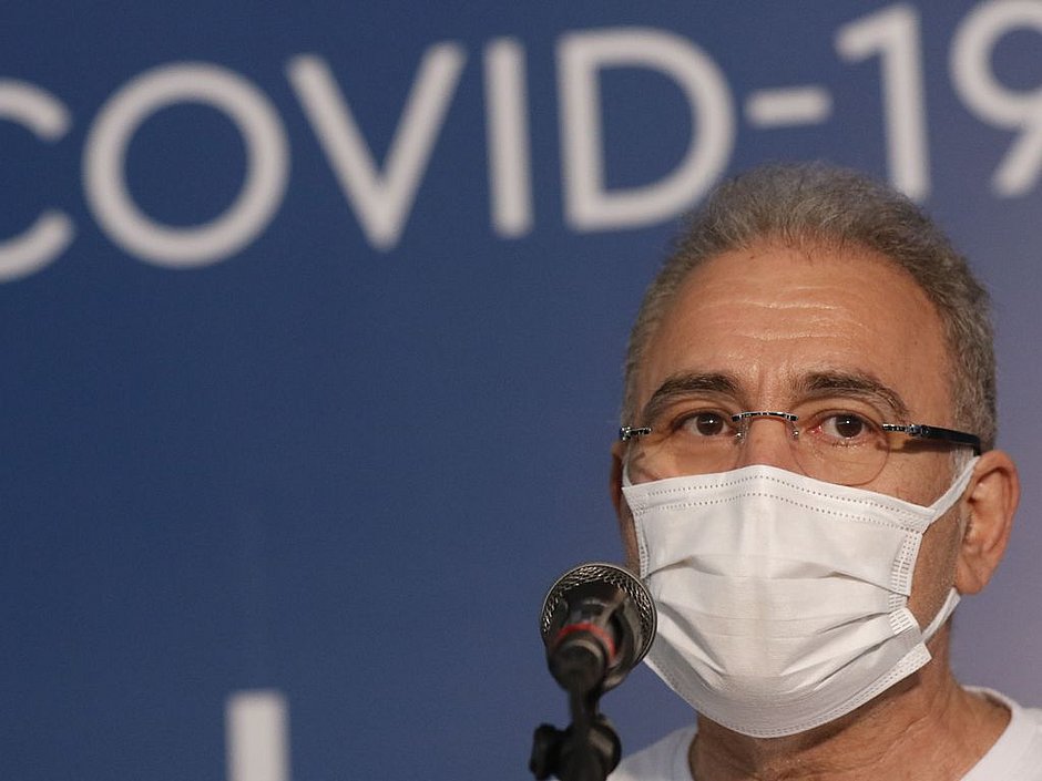 Novo contrato de Coronavac depende de registro definitivo na Anvisa