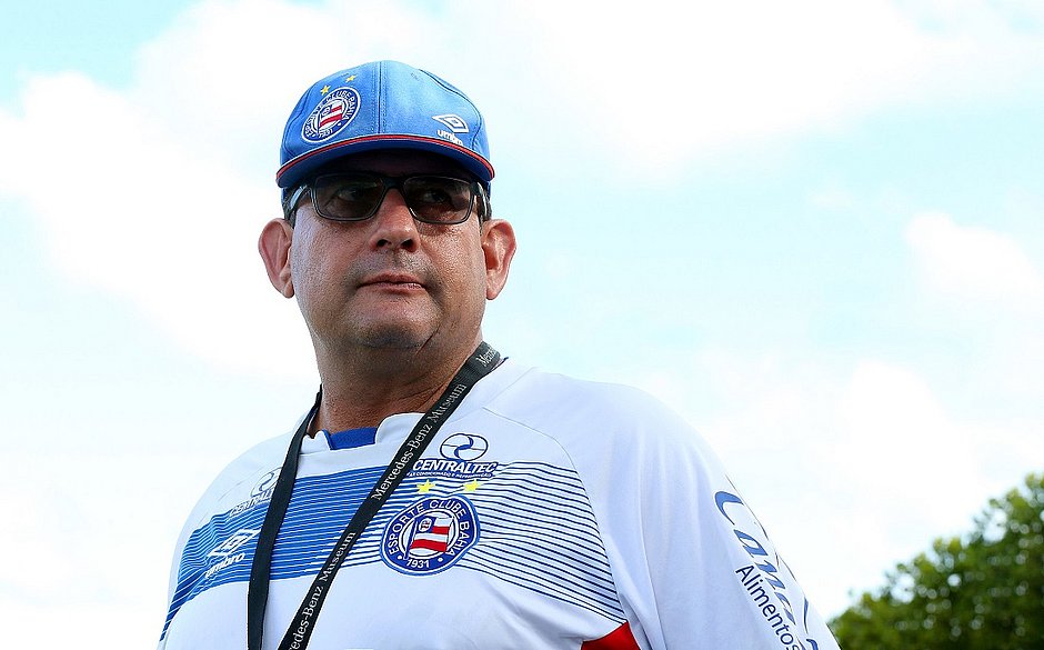 Bahia acerta o retorno de Guto Ferreira
