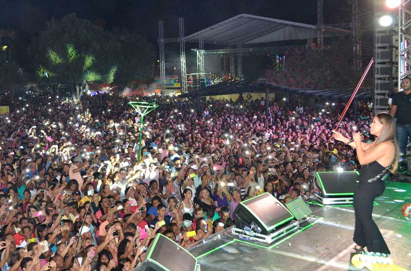 Bahia amplia público em eventos com venda de ingressos para 1.200 pessoas