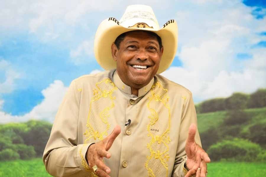  Pastor é condenado a pagar R$ 35 mil à Rui Costa 