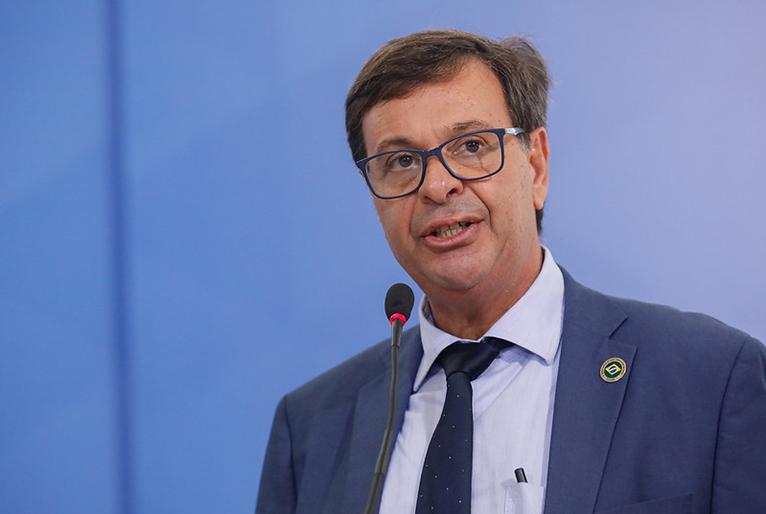 Machado diz que desemprego no turismo tem culpa da imprensa 