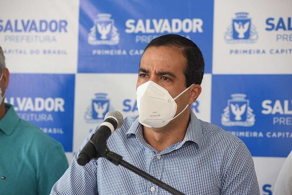 Outubro é decisivo para a realização de Réveillon, diz Bruno Reis