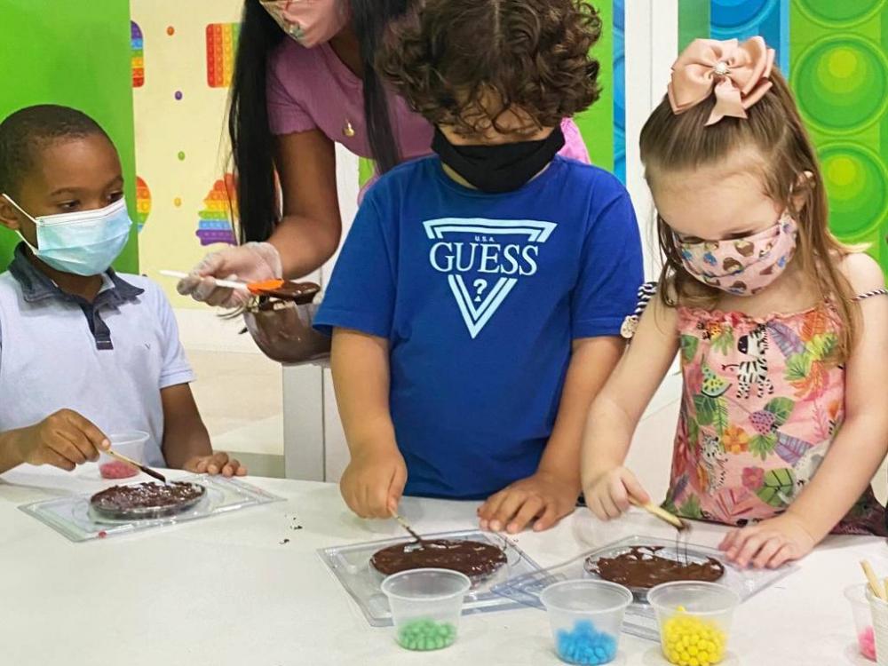 'Mundo Pop It' do Boulevard promove oficina de chocolate no fim de semana