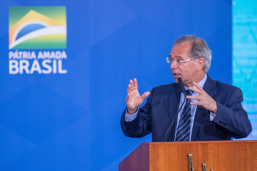 Por Auxílio Brasil, governo quer mudar cálculo da inflação na regra do teto