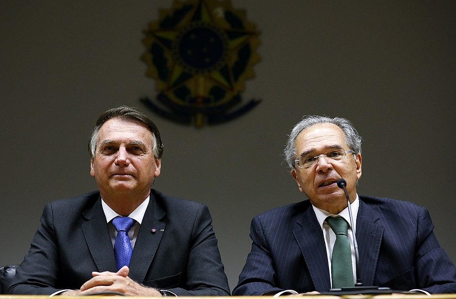 Guedes nega demissão e conta que ala política 'pescou' nome para substituí-lo