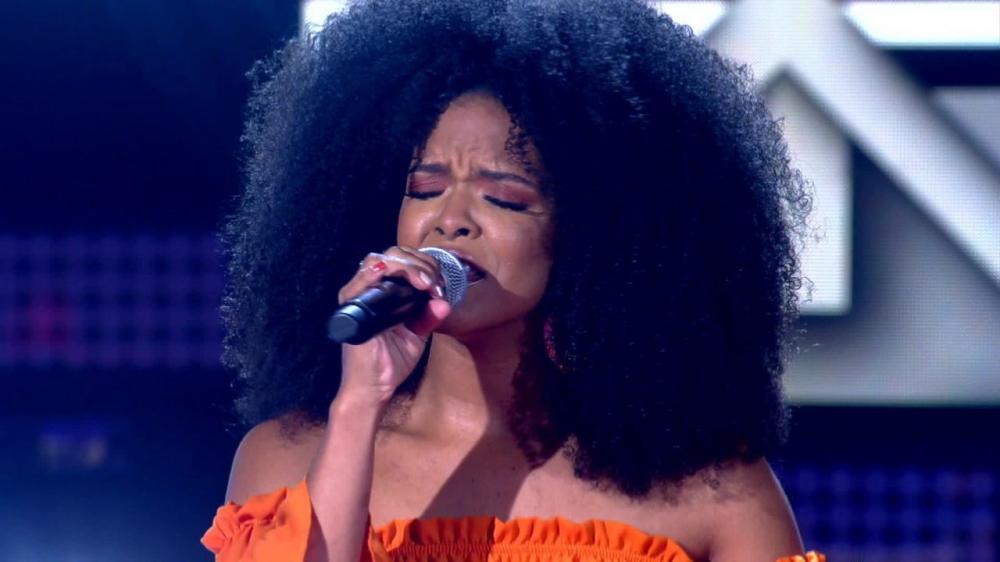 Camaçariense Jamily Diwlay passa nas ‘Audições às Cegas’ no The Voice Brasil