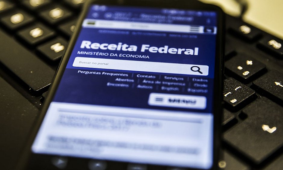 Receita Federal paga lote residual de restituições do IRPF 2021