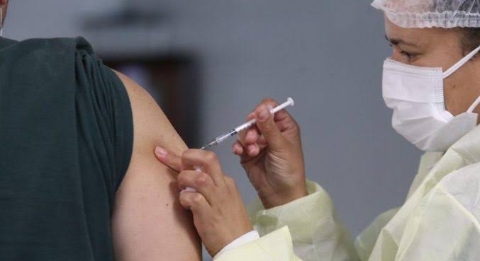 Mata de São João antecipa segunda dose de Oxford/Astrazeneca e Pfizer nesta quarta; confira