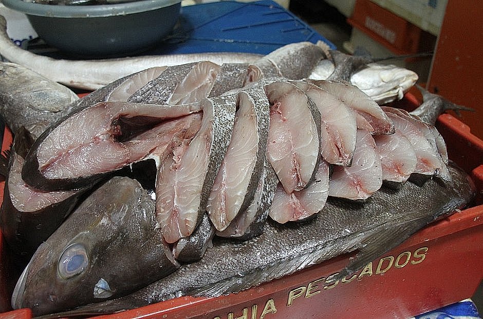 Doença de Haff afeta 55% das pessoas que consomem peixe contaminado