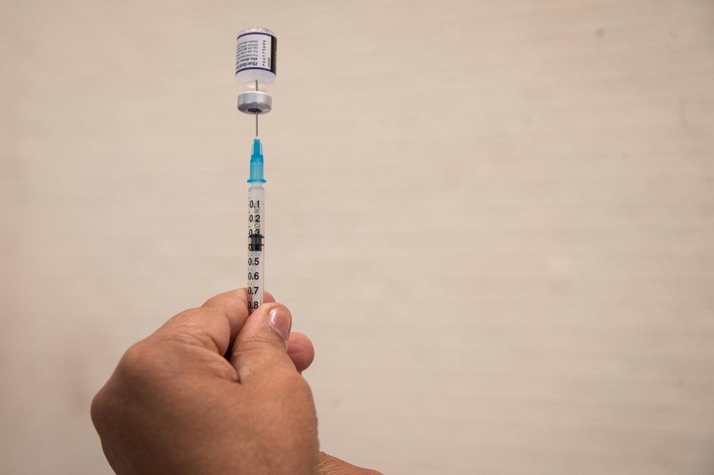 Intervalo entre segunda dose e dose de reforço cairá para 5 meses