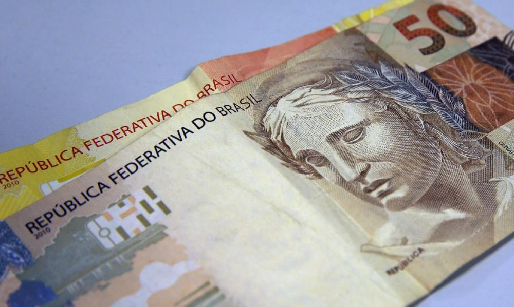 Caixa paga beneficiários do Auxílio Brasil