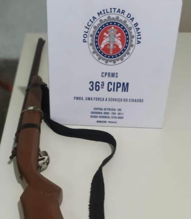 Homem é preso acusado de ameaçar vizinho com arma de fogo em Dias d'Ávila