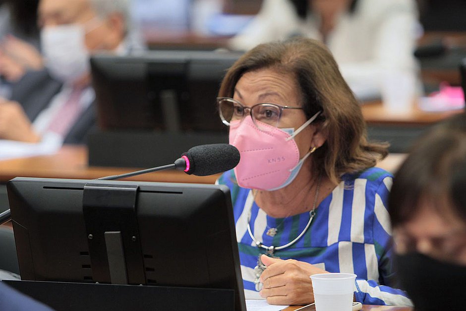Lei Mariana Ferrer, que protege vítimas de violência sexual, é sancionada