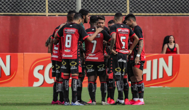 Vitória vai se reapresentar na manhã de quarta-feira de olho no duelo contra Vila Nova