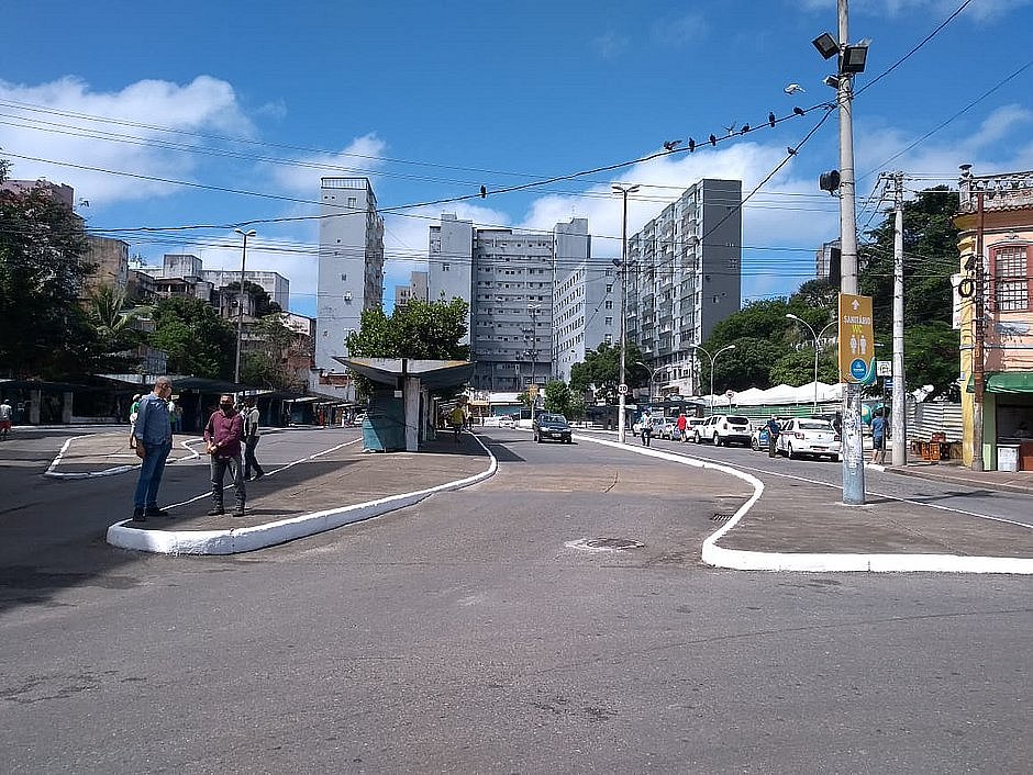 Homem é preso após se masturbar dentro de ônibus em Salvador