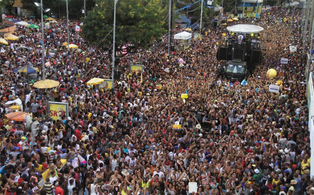 Salvador precisa vacinar 90% da população para ter Carnaval seguro, diz Fiocruz