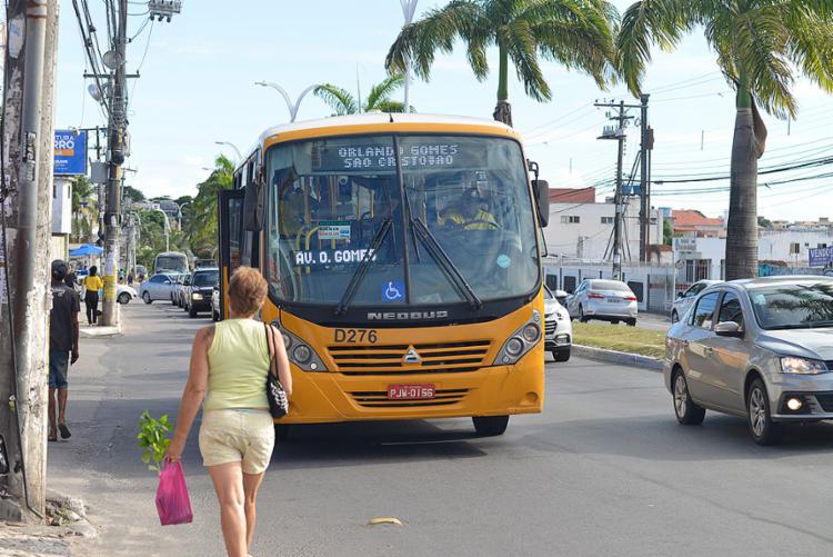 Exigência de vacinação valerá também para vans e transporte alternativo na Bahia