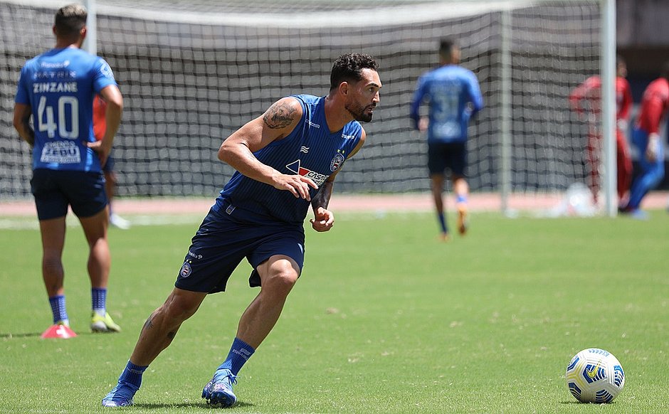 Bahia encara Grêmio e precisa vencer para sair da zona