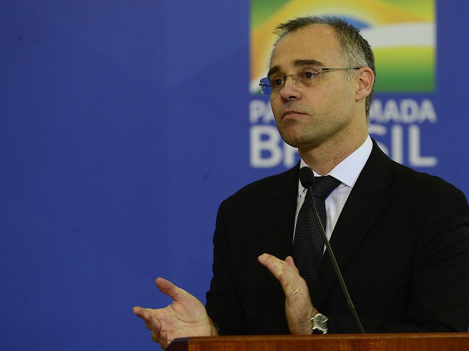 Mendonça diz que critério evangélico é de inclusão social