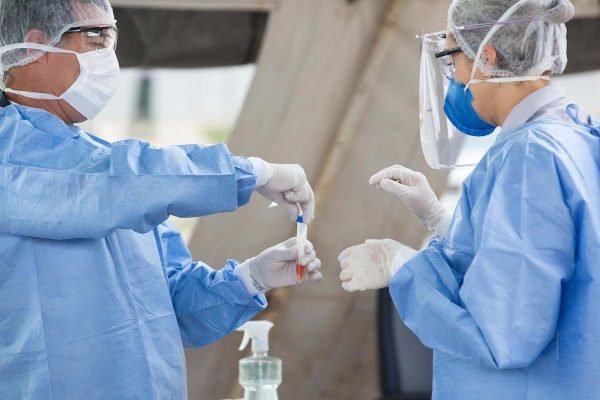 São Paulo confirma transmissão comunitária da variante ômicron da covid-19