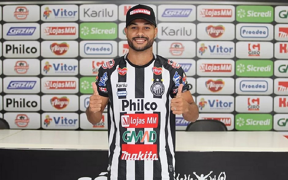 Bahia anuncia a contratação do lateral esquerdo Djalma Silva
