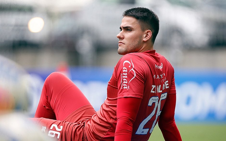 Bahia acerta contratação em definitivo do goleiro Dênis Júnior