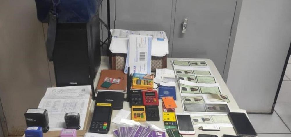 Mulher é presa suspeita de estelionato em Feira de Santana