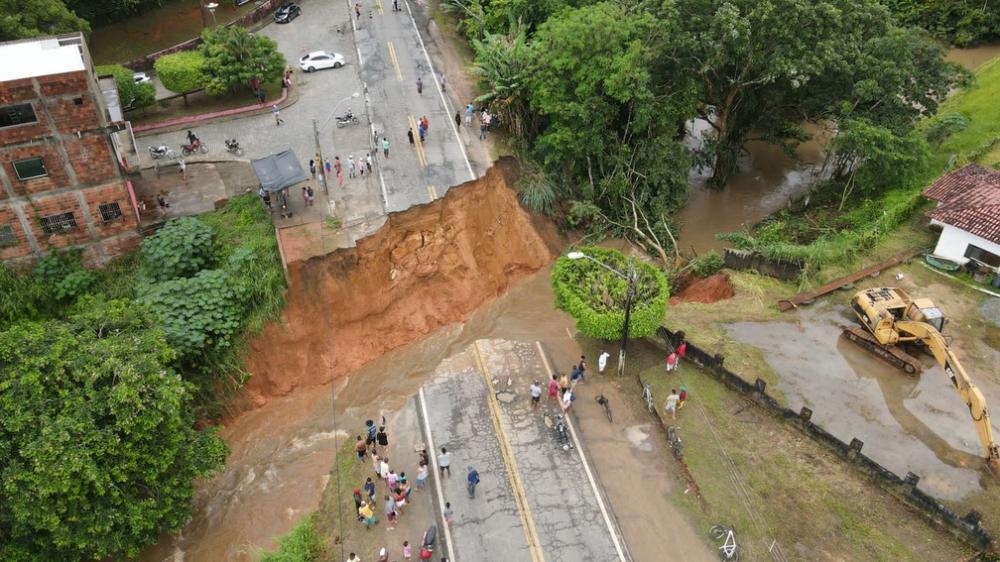 Rodovias são interditadas no sul e sudoeste após alagamentos e deslizamentos provocados pela chuva