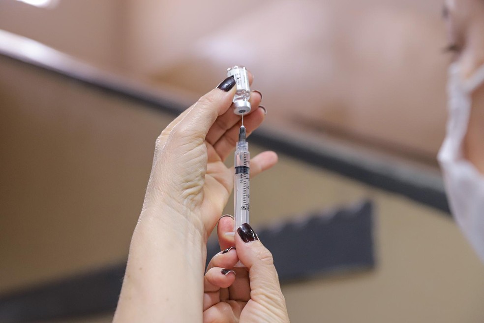 Brasil chega a 80% do público-alvo vacinado com duas doses contra a Covid-19