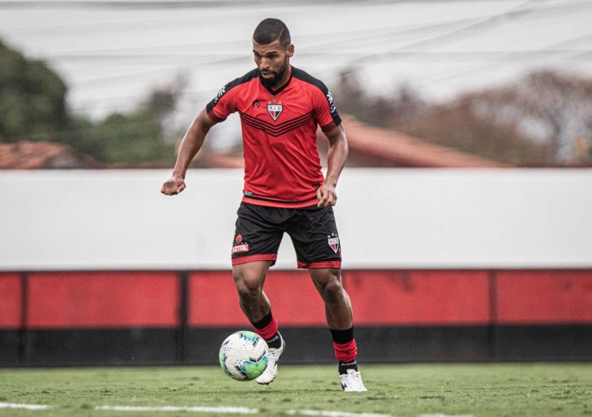 Bahia anuncia a contratação do volante Willian Maranhão