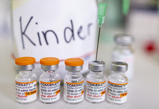 Governo federal antecipa 600 mil doses de vacina pediátrica da Pfizer