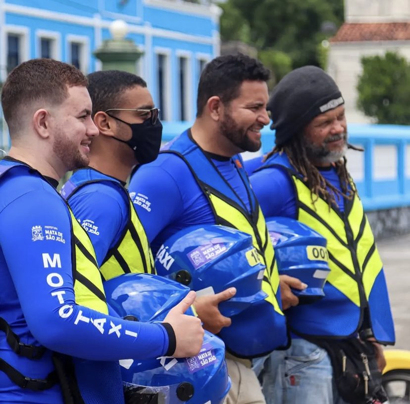 Com kit Segurança, mototaxistas trabalham personalizados em Mata de São João 