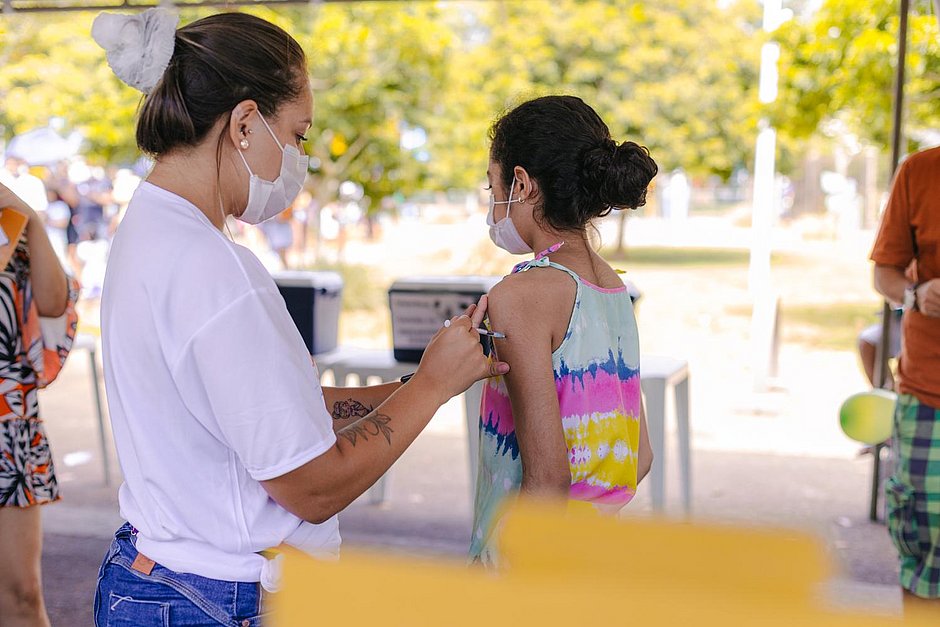 Salvador inicia imunização de crianças com Coronavac nesse sábado