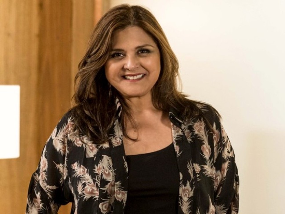Após não se vacinar, atriz Elizangela é internada em estado grave com sequelas da covid