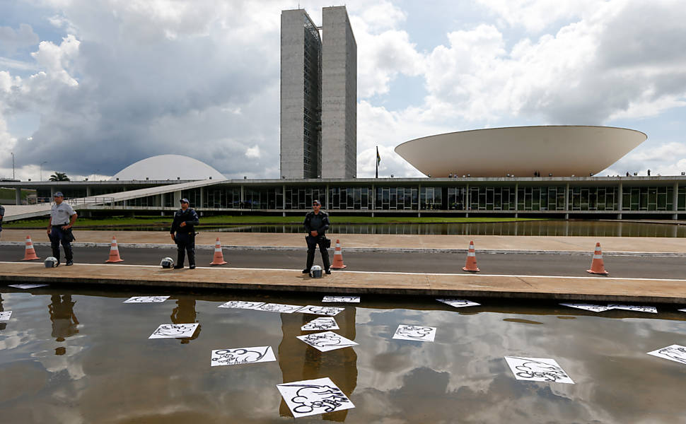 Brasil cai duas posições no ranking de percepção de corrupção