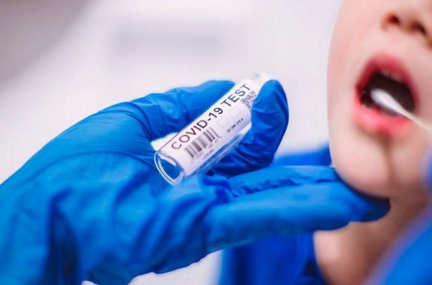 Estudo detecta sintomas de covid-19 em crianças 3 meses após contágio
